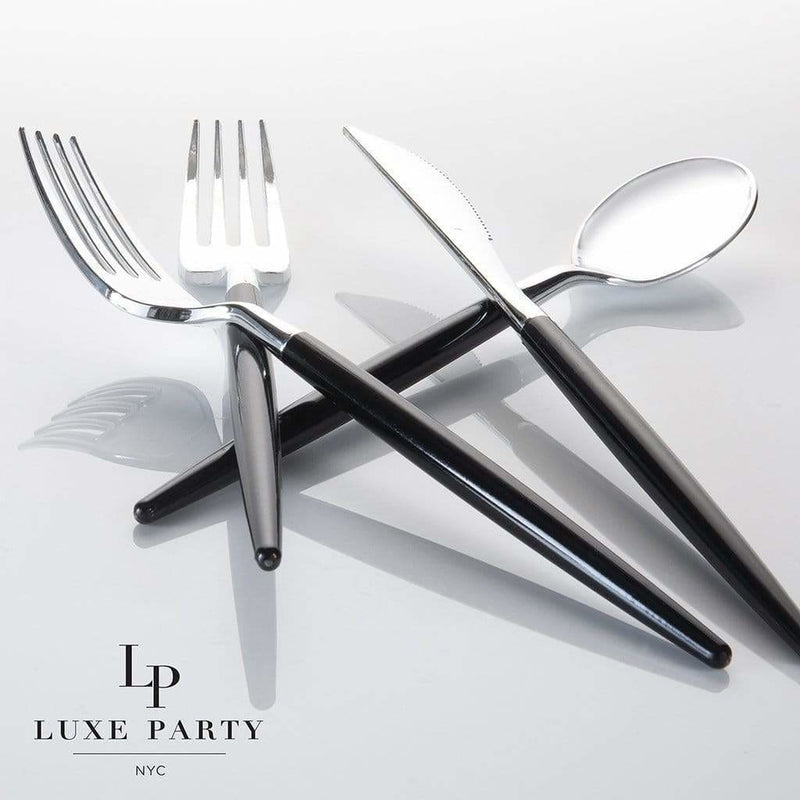 http://www.luxeparty.com/cdn/shop/files/luxe-party-nyc-two-tone-cutlery-black-silver-plastic-cutlery-set-32-pieces-633125822136-42634363011390_800x.jpg?v=1695780620