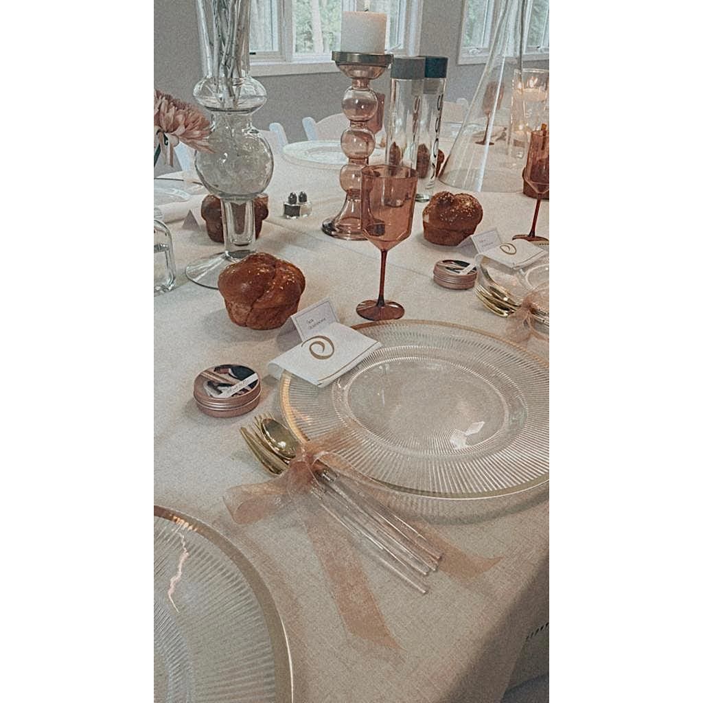 7 Oz 1-Piece White Plastic Disposable Wine Goblet - 8 Pack - Posh Setting