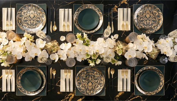 Round Accent Pattern Plastic Plates Round Clear • Gold Baroque Pattern Plastic Plates | 20 Pack