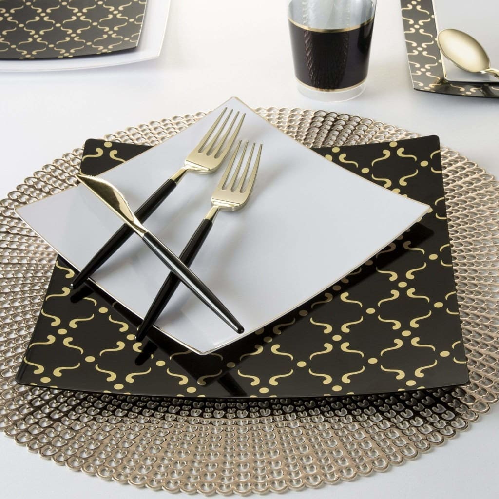 Square Accent Pattern Plastic Plates Square Black • Gold Pattern Plastic Plates | 10 Plates